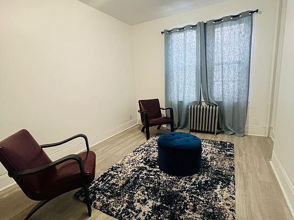 3rd image of 132 Highland Ave Floor 2