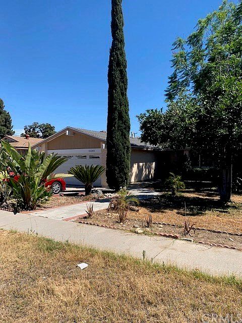 2nd image of 16285 Fontlee Ct