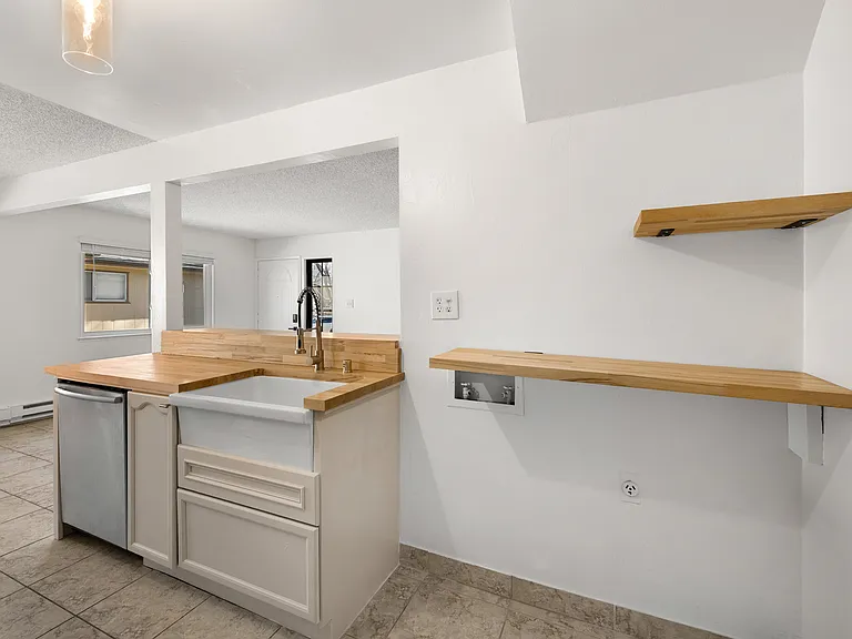 673 Pine Meadows Dr — Photo 8