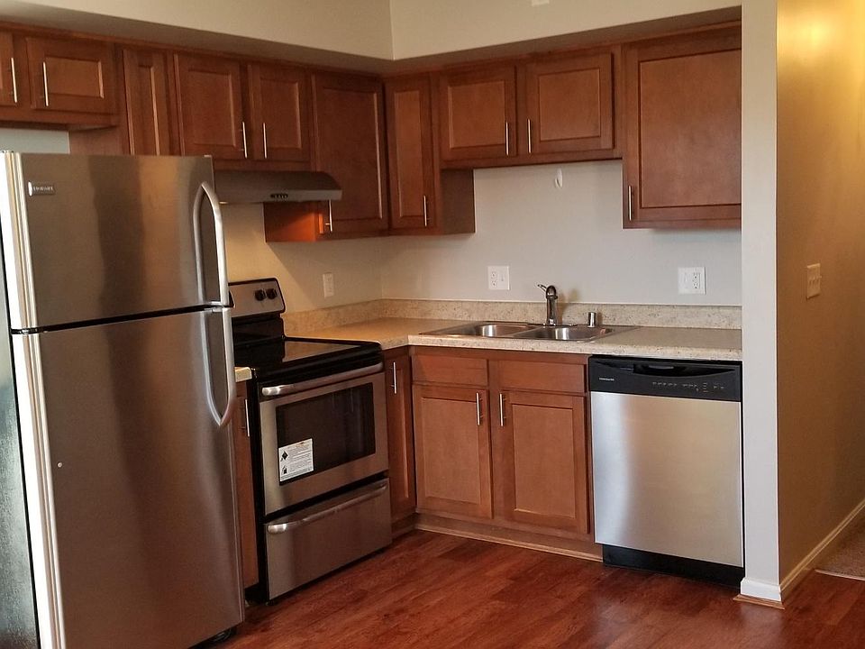 1st image of 3030 Round Hill Ct #2