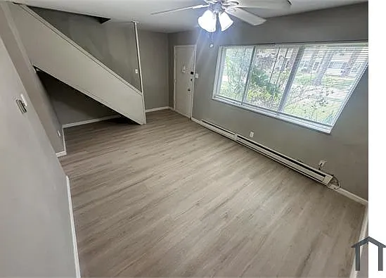 7634 Hazelcrest Dr — Photo 2