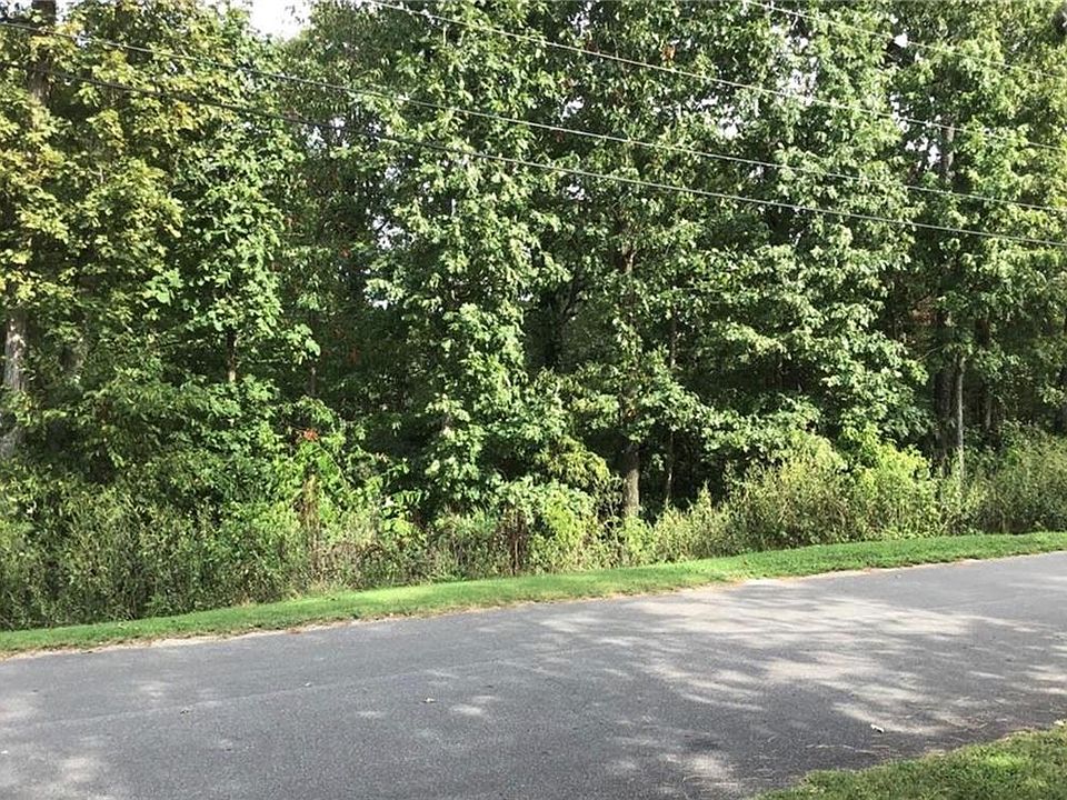 1st image of Fleetwood Dr