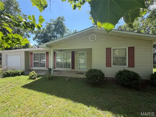 39415 W Sue Dr, Malden, MO 63863