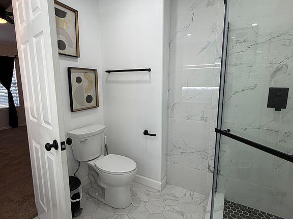 5th image of 4904 Park View Ct