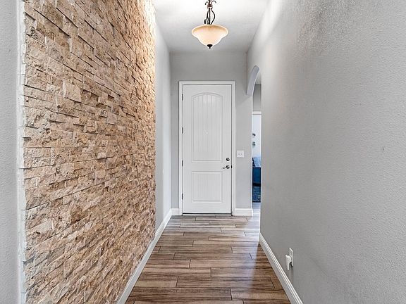 5th image of 294 Double Tree Court