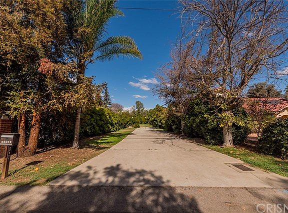 2nd image of 22947 Mariano St
