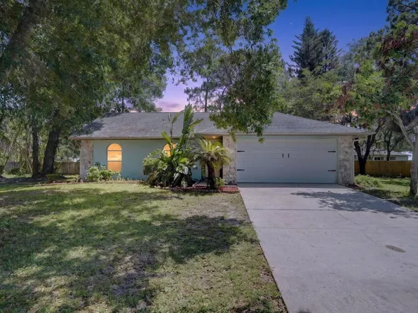 1569 Hayworth Cir NW, Palm Bay, FL 32907