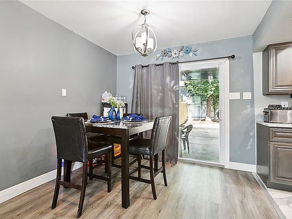 4th image of 1050 Eli Ct