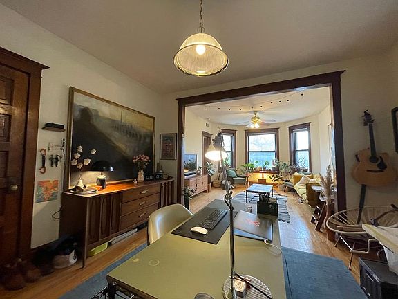 2nd image of 1133 W Wellington Ave #2F