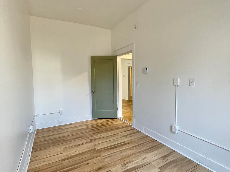 1028 N Webster Ave #1 — Photo 27