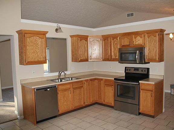 2nd image of 226 Dryer Dr
