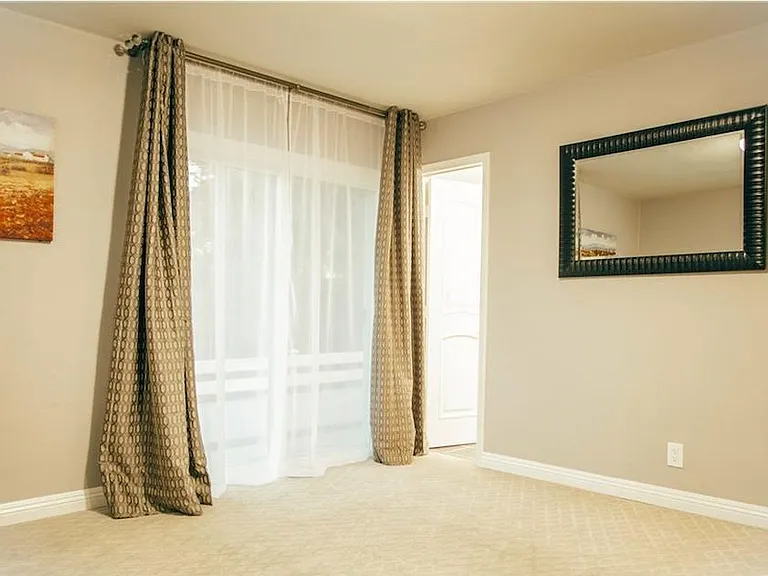 1710 Rolling Hills Dr — Photo 11