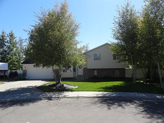 2nd image of 9782 N Harvey Cir