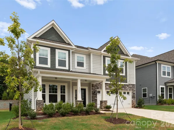 11117 Lochmere Rd, Charlotte, NC 28278