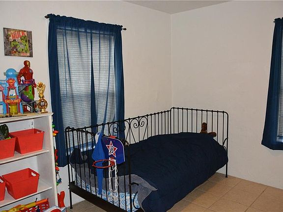 5th image of 7819 Empire Ave