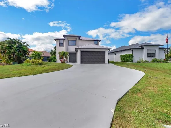 8355 Coral Dr, Fort Myers, FL 33967