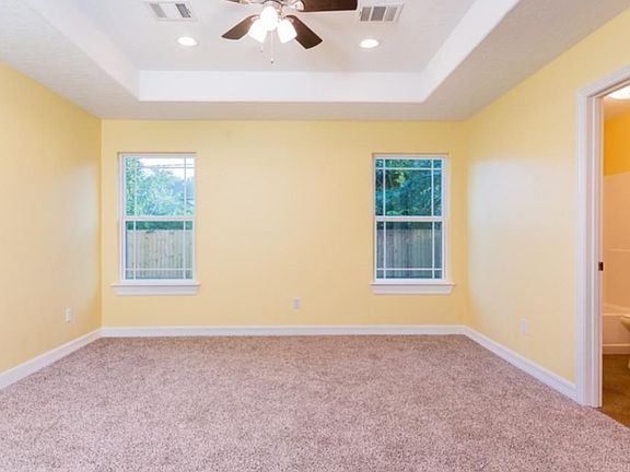 5th image of 15827 Barbarossa Dr