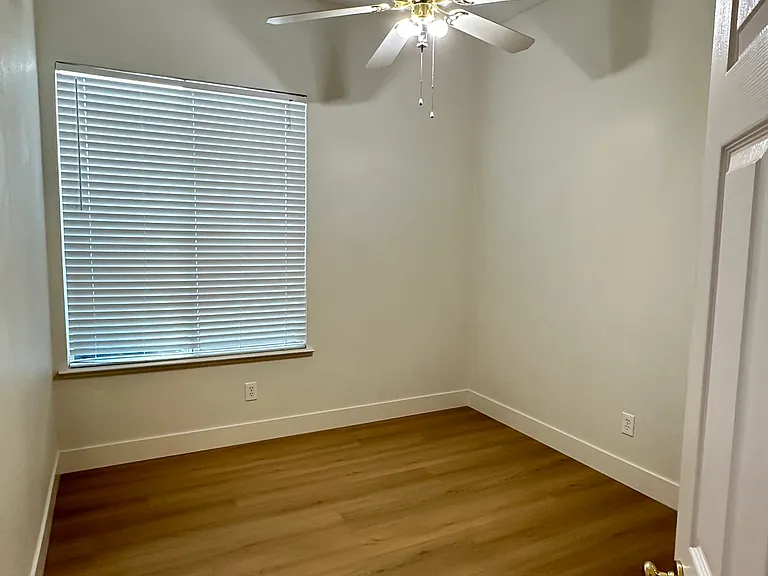 8482 Alameda Park Dr — Photo 8