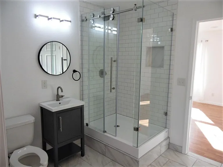 719B Madison St — Photo 10