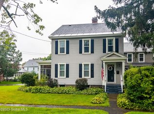 1225 Regent St, Niskayuna, NY 12309