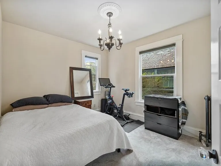 521 16th Ave E #4 — Photo 14
