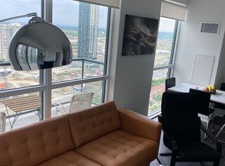 4055 Parkside Village Dr #2918, Mississauga, ON L5B 0K2