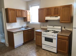 67 Bay St #3L, Montclair, NJ 07042