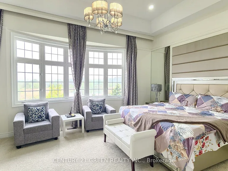 12 Royal West Dr — Photo 29