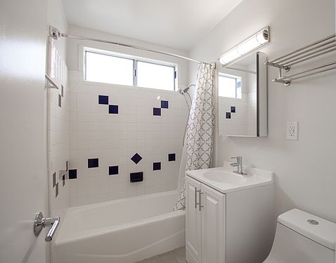 2nd image of 1814 11th St APT 7