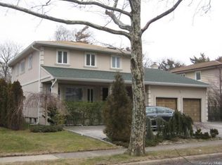 735 Sherwood Street, Woodmere, NY 11581