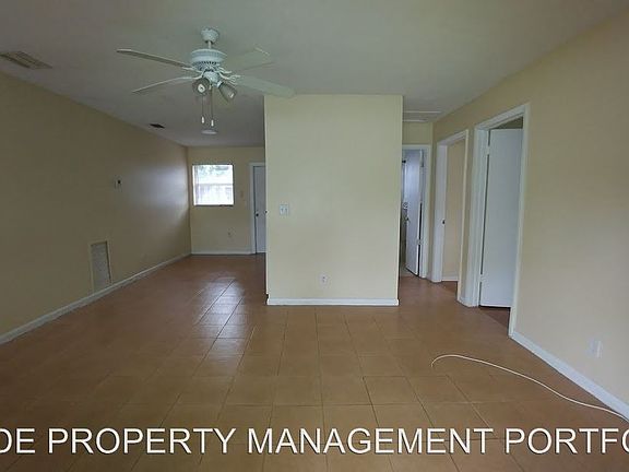 5th image of 1985 SW 28th Ln #B