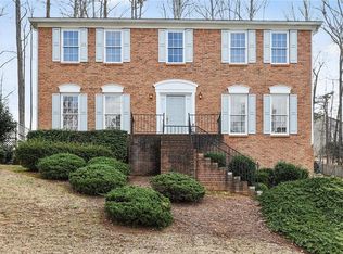 6650 Maid Marion Close, Alpharetta, GA 30005