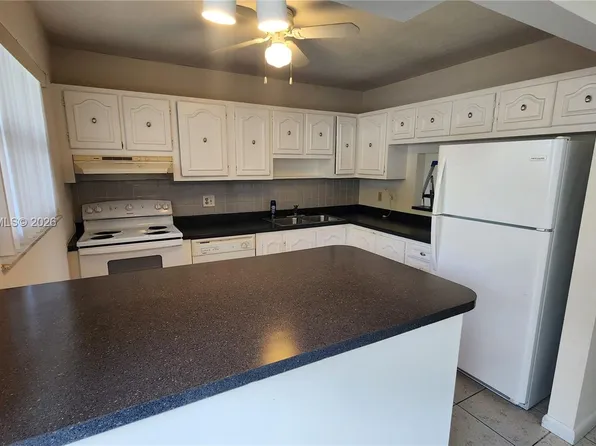 6550 Royal Palm Blvd APT 112A, Margate, FL 33063