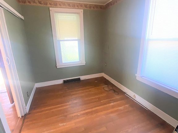 4th image of 17 Bird St #1A