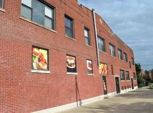 3257 W Montrose Ave #1, Chicago, IL 60618