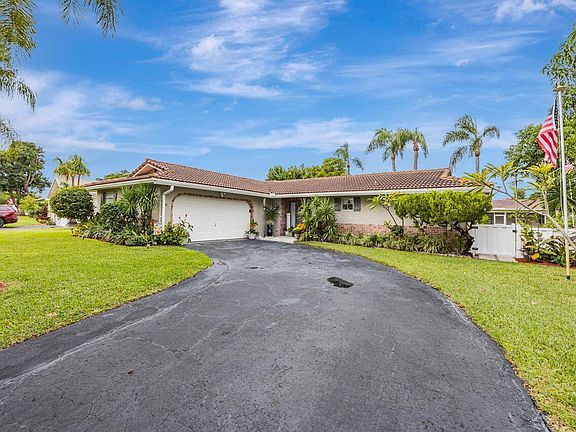 4th image of 11261 NW 41st Court