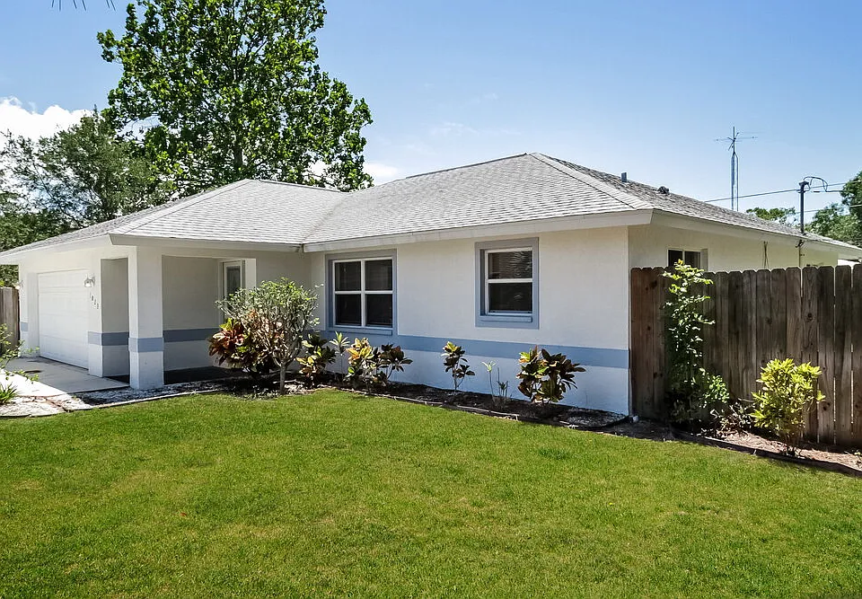 1023 Horizon Rd