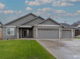 613 7th Ave NE, Ephrata, WA 98823