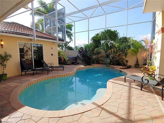 5th image of 3034 SW 10th Pl