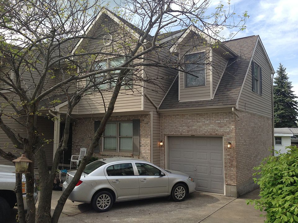 1st image of 136 Park Place Ct