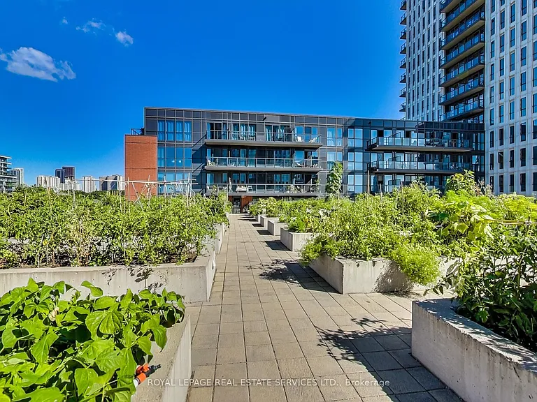 55 Regent Park Blvd #805 — Photo 49