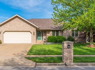 3664 S Swan Ave, Springfield, MO 65807