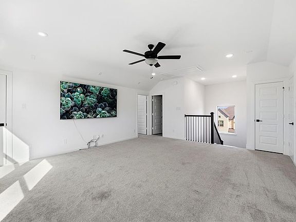 2nd image of 700 Red Fork Dr #700
