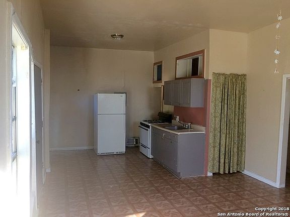3rd image of 303 Howard St APT 103