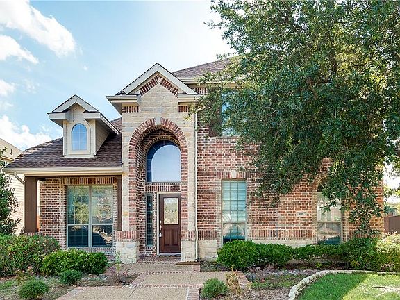 2nd image of 106 Briar Oak Dr