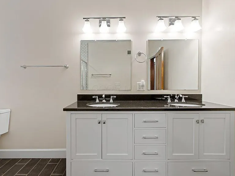His & her sinks