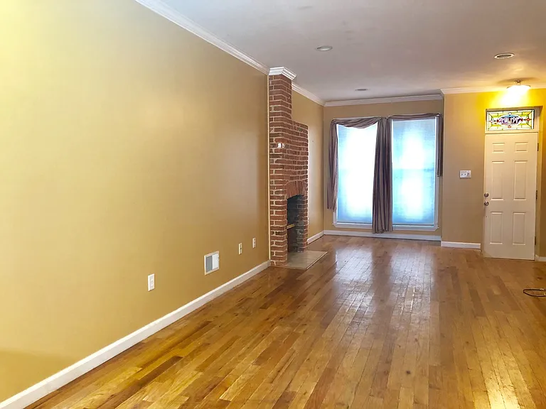 1619 Belt St — Photo 3