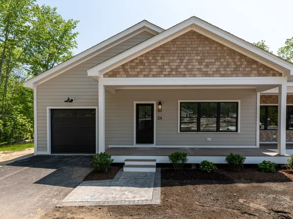 1 Daybreak Ln, Windham, ME 04062