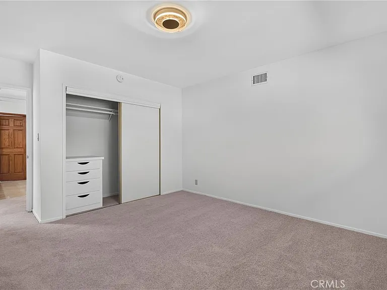 10401 Wystone Ave — Photo 40