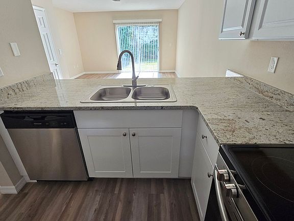 3rd image of 1559 7th Ave W APT C